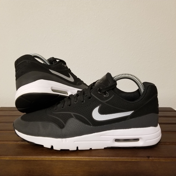 nike ultra moire black white